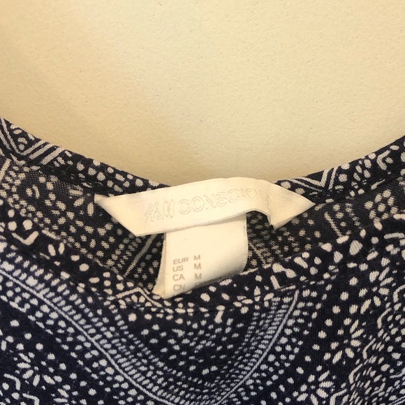 H&M peplum patterned blue tank top - Picture 2 of 4